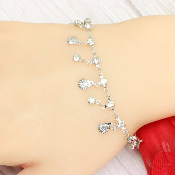 "Trendy Handmade Bracelet – A Thoughtful Gift for Girls & Women | UNVRC1269 - Picture 4 of 10